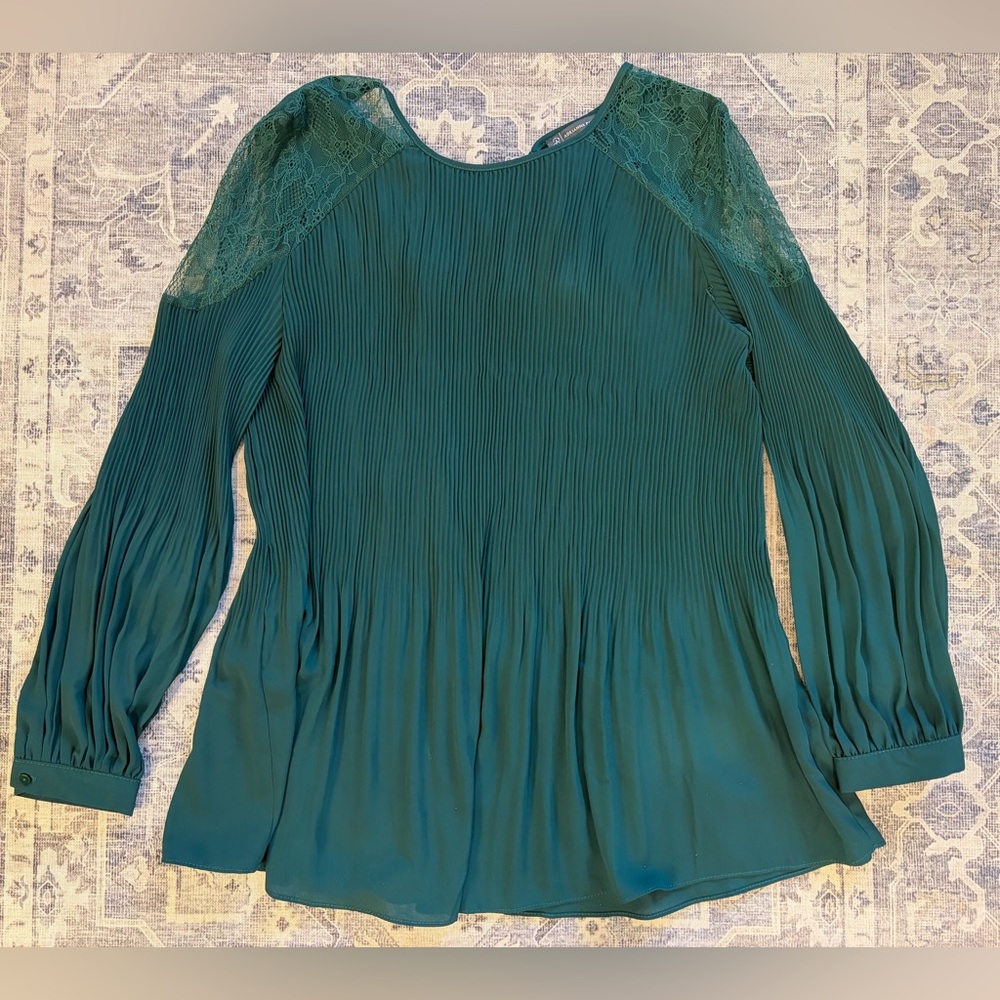 Adrianna Papell Emerald  Blouse with Lace Details